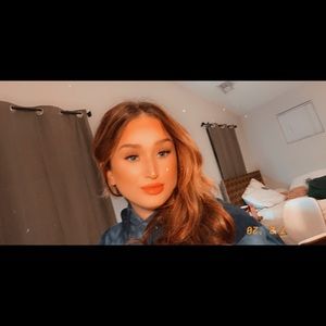 Meet your Posher, Hailey